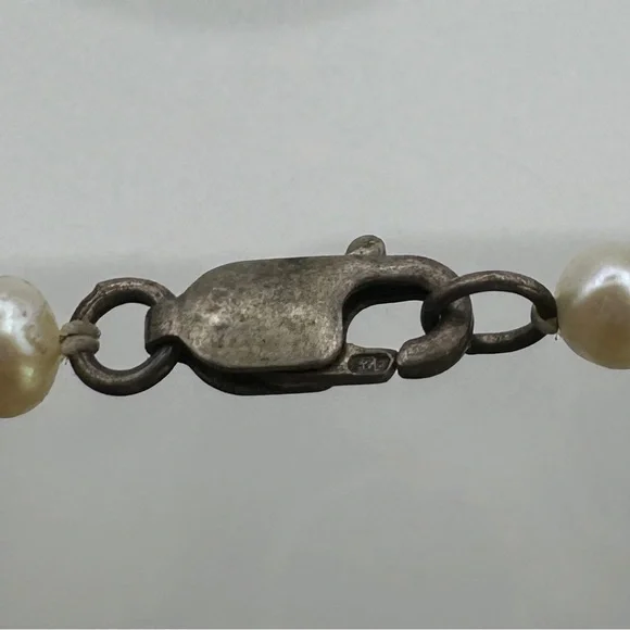 Cultured Pearl Necklace Sterling Silver Clasp and Bead Accents 925 Vintage - Picture 4 of 4